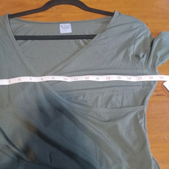 Athleta Fast Track With Ease Rib Reversible Top Women's Olive Long Sleeve Large - Picture 7 of 9